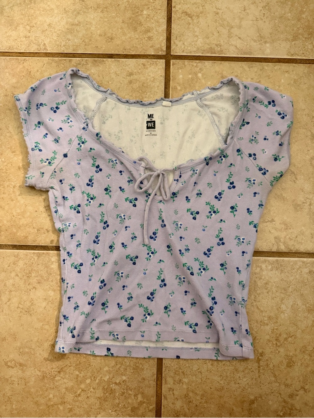 EUC Me to We Essentials Floral Ribbed Top